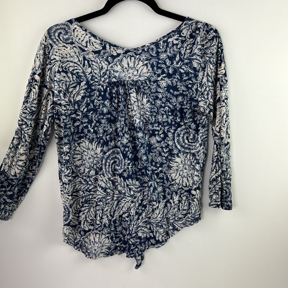Lucky Brand Blue & White ¾ sleeve Peasant Top - Picture 2 of 9
